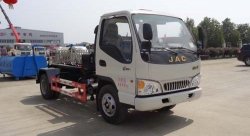 江淮勾臂式垃圾車(chē)