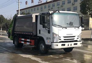 五十鈴壓縮式垃圾車(chē)