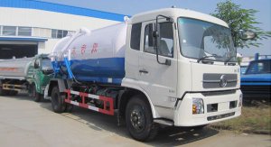 東風8-10方吸污車☆天錦